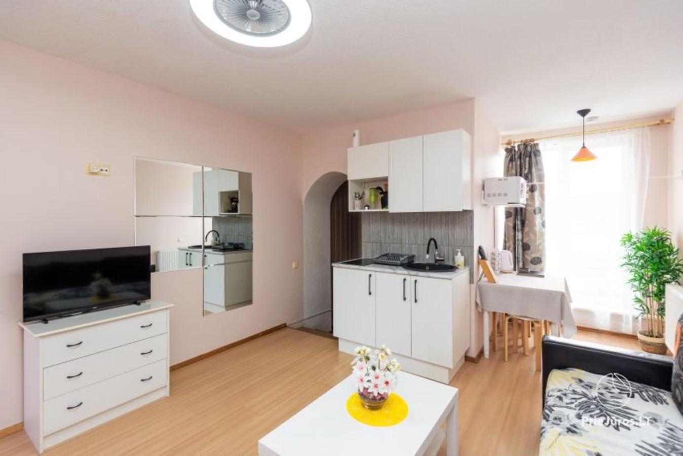 Apartamentai Pas Regina Palanga Exterior photo